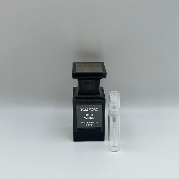 Tom Ford Accessories - Oud Wood Tom Ford for women and men fragrance 5ml decant